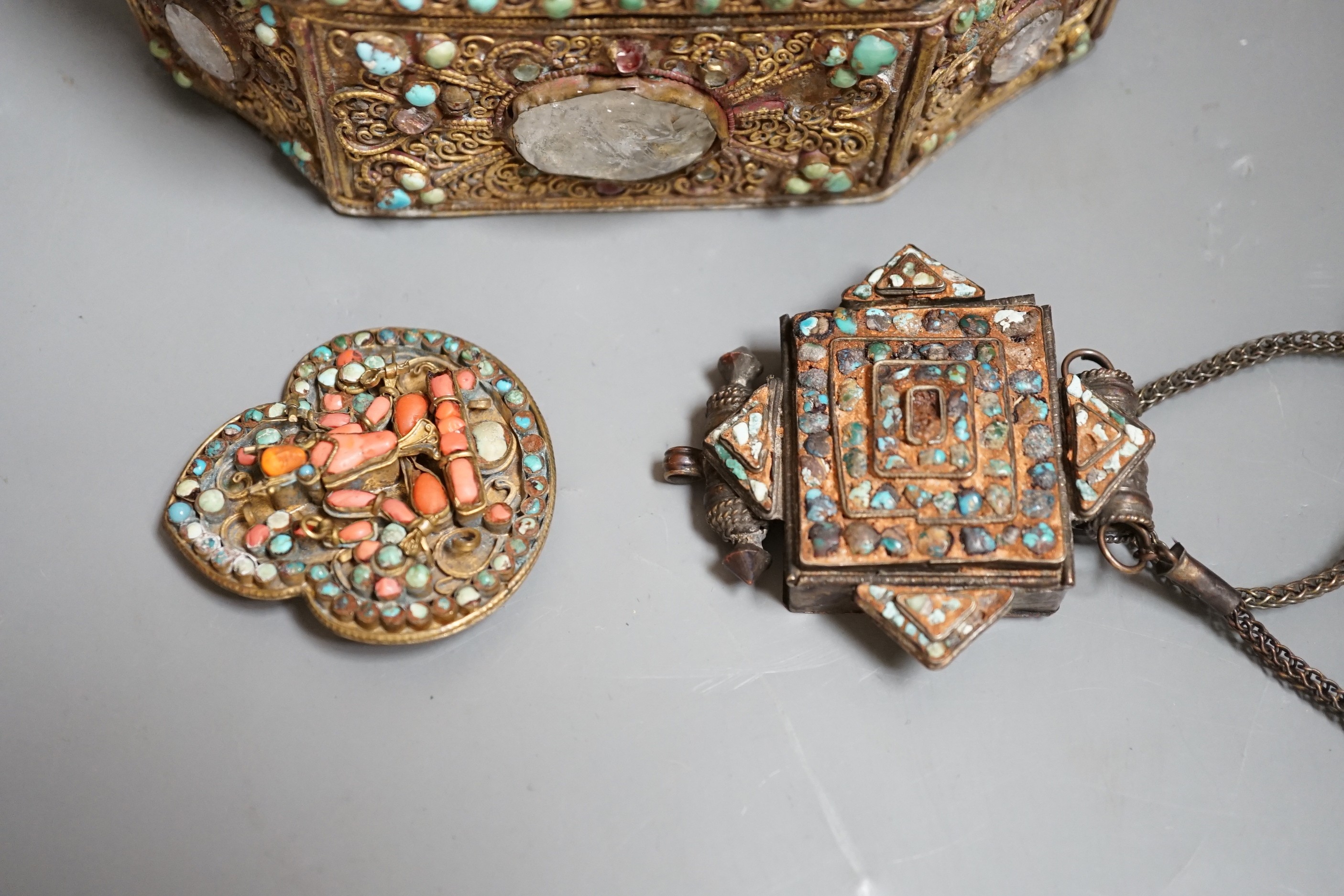 Eastern (Nepalese / Tibet?) case, gau and brooch